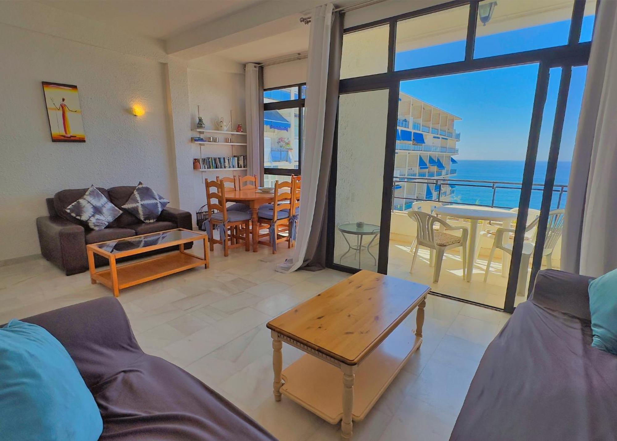 Apartment Skol 935 - Cozy 2-bedroom With Amazing Sea Views *