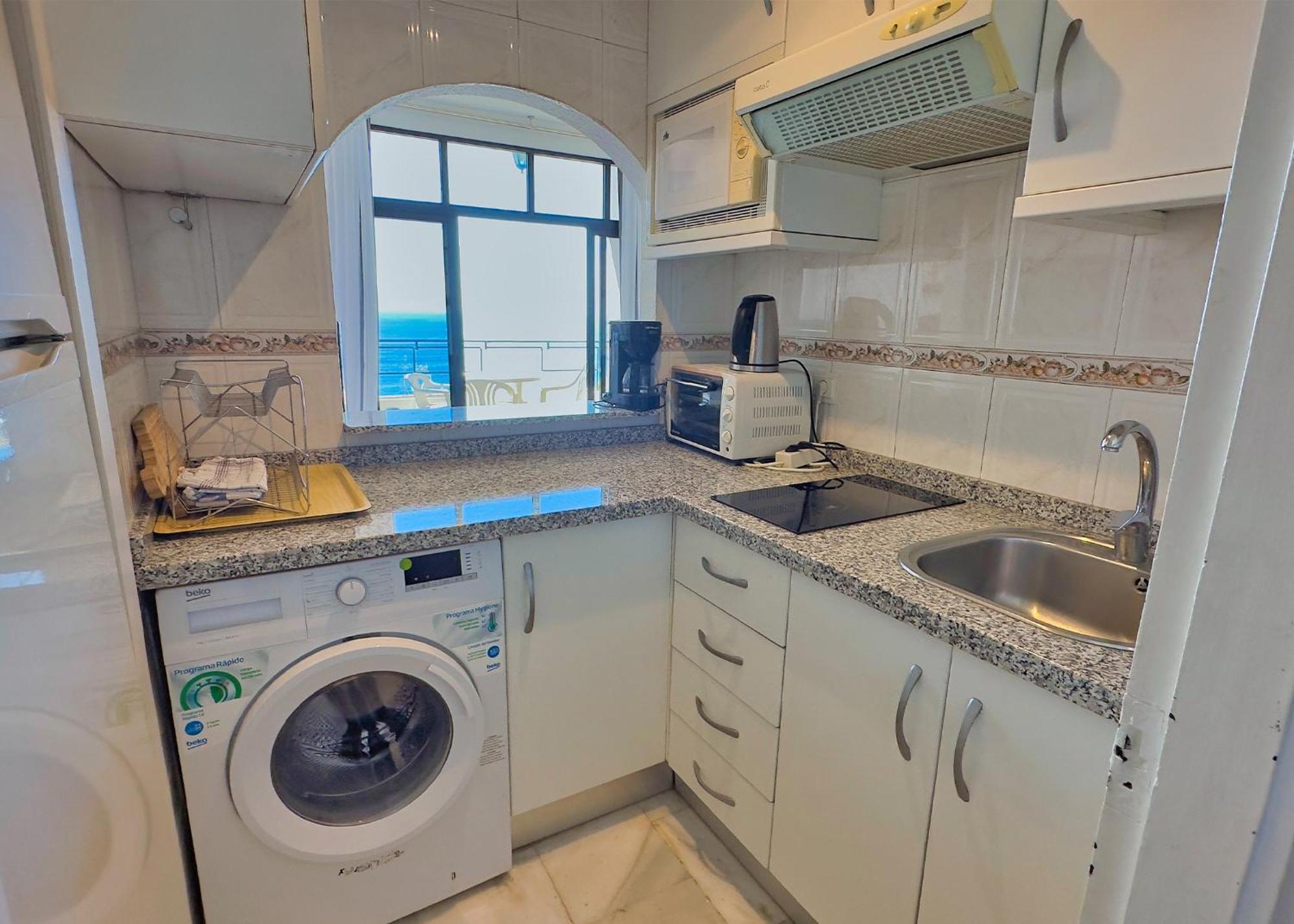 Skol 935 - Cozy 2-bedroom With Amazing Sea Views